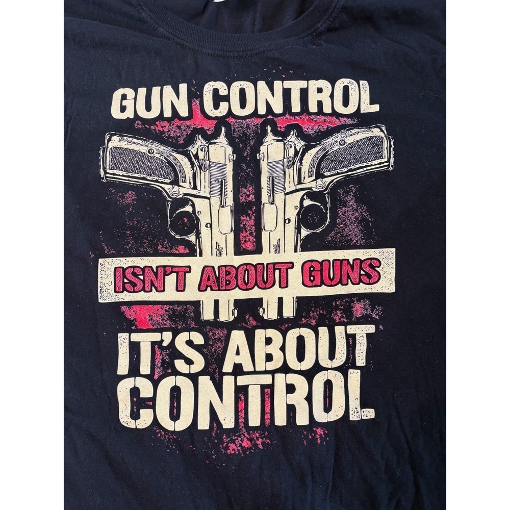 Gildan Gun Control Isn't About Guns Graphic T-Shirt Mens 2XL Black 2nd Amendment - Picture 4 of 4